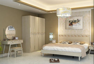 3-5星のホテルの寝室の家具セット、ホテルのプロジェクトの家具の高い光沢のある絵画