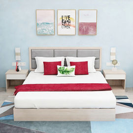 ダブル・ベッドの現代様式の快適なホテルの寝室の家具セット