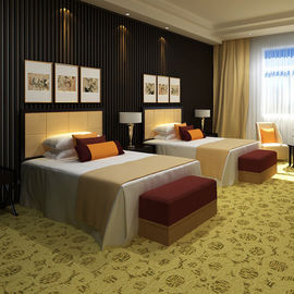 木の2台のベッドが付いているホテル様式の客室の家具の寝室セット