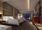 優雅な現代星のホテルの寝室の家具はアパート/客室のために置きます