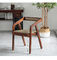 木および革現代食堂の椅子の快適で自然な色