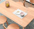 現代食堂の純木のテーブルの長方形の定形シンプルな設計