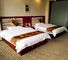 ダブル・ベッドおよびチェアー テーブルが付いている商業ホテルの寝室の家具セット